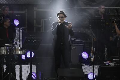 Rubén Blades pone a bailar a asistentes al Zócalo