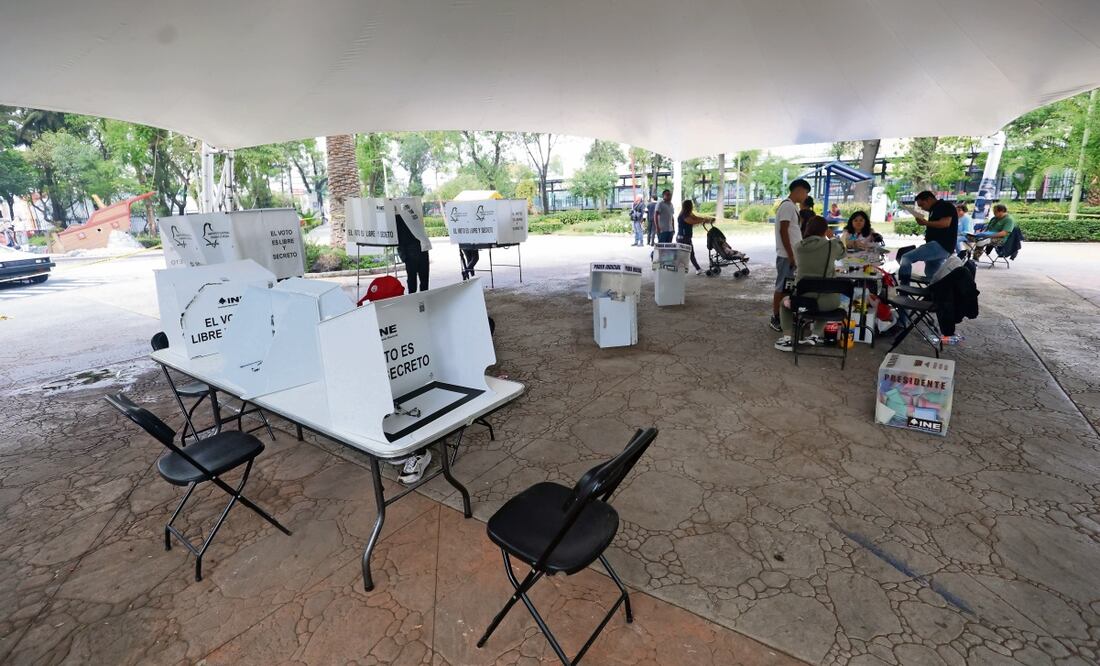 Centros de votación como los ubicados en la alcaldía Venustiano Carranza registraron poca afluencia. Foto: Axel Sánchez / EL UNIVERSAL