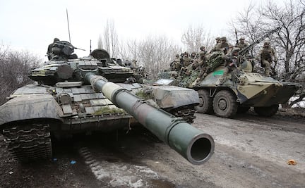 Zelensky acusa a Rusia de querer deshabitar Donbás y destruirlo como Mariupol