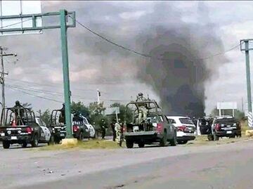 Jornada violenta en Nuevo León: bloqueos, ataques a policías y un muerto en la zona citrícola; autoridades refuerzan la seguridad