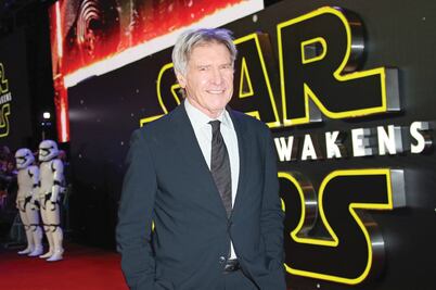 Star Wars logra 238 mdd en su estreno y da 25 a Ford