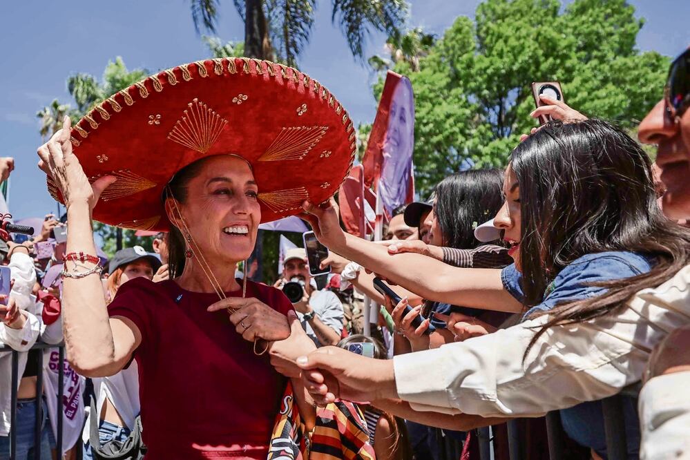 La candidata de la coalición Sigamos Haciendo Historia demandó al INE protección tanto para los candidatos de su partido como para los de otros institutos políticos. Foto: Diego Simón Sánchez | El Universal