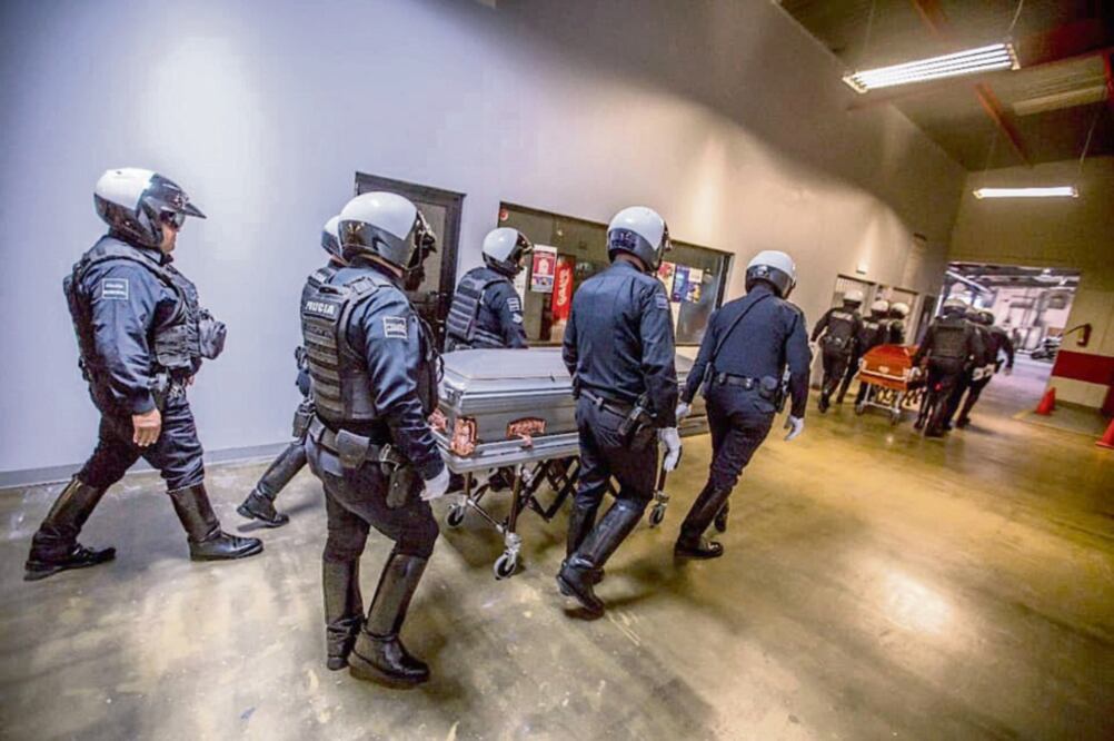 El pasado 3 de enero, dos policías murieron en un ataque armado registrado en un restaurante de la colonia Sánchez Taboada; el gobierno municipal les rindió un homenaje. (ALCALDÍA DE TIJUANA)