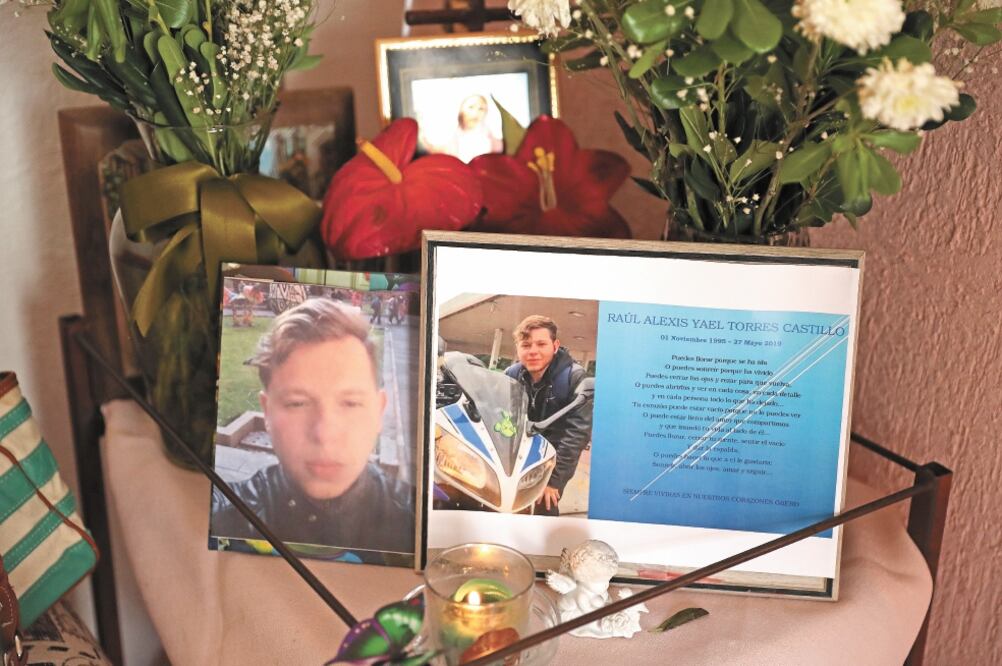 Alexis Yael estudiaba el cuarto semestre de Derecho en la FES Aragón; fue utilizado como escudo humano en un ajuste de cuentas a un vecino de la Morelos. Foto/ VALENTE ROSAS. EL UNIVERSAL