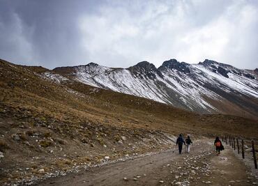 Procederán legalmente contra dueños de vehículos que ingresaron al Nevado de Toluca; Conanp reitera que no hay permisos