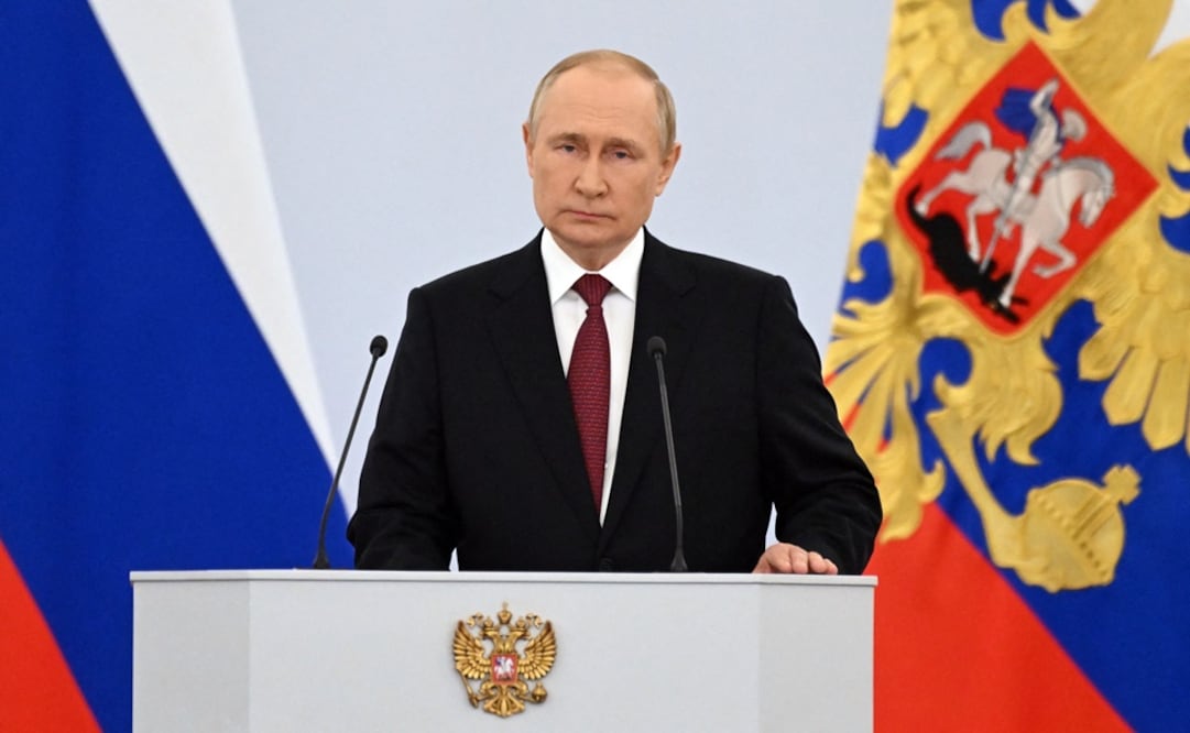 El presidente ruso, Vladimir Putin, da un discurso durante una ceremonia en la que se anexionan formalmente cuatro regiones de Ucrania. Foto: AFP 