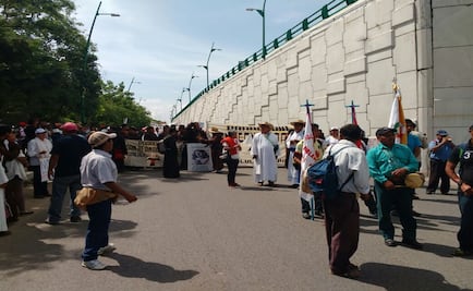 Indígenas y católicos marchan en Chiapas en apoyo a CNTE