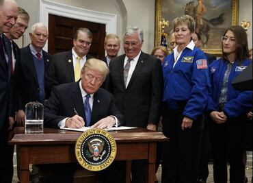 EU tendrá una base en la luna previo a su misión a marte