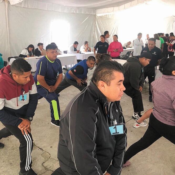 De acuerdo con datos de la Secretaría de Seguridad Ciudadana capitalina, en las filas de la policía hay 2 mil 453 agentes que tienen sobrepeso y mil 826 obesidad; son 4 mil 279 efectivos en total. FOTOS: ESPECIALES