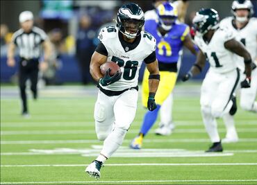 Los Eagles aplastan a los Rams en la semana 12 de la NFL