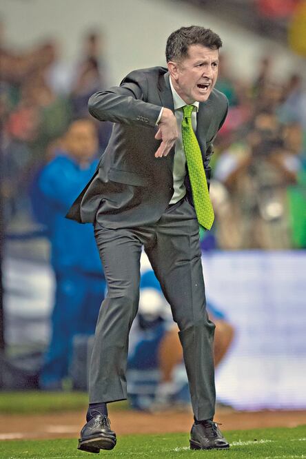 El entrenador colombiano sólo ha podido dirigir un par de encuentros de carácter oficial (ERNESTO PÉREZ. IMAGO7)