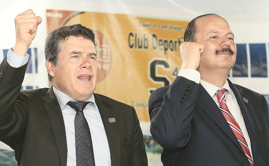 Juan Díaz de la Torre, presidente del SNTE, con el gobernador César Duarte durante su gira de trabajo por Chihuahua./Especial