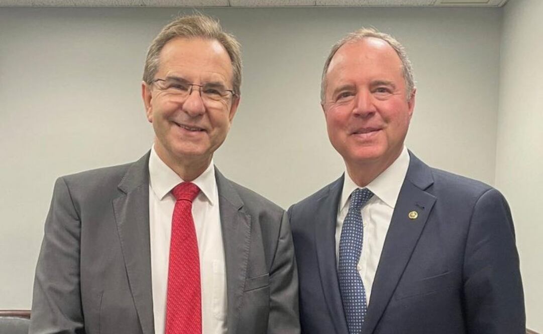 Esteban Moctezuma comparte con congresistas de EU preocupación por impuesto de 5% a remesas. Foto: Especial