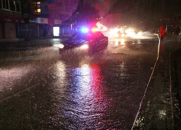 Lluvias en CDMX dejan inundaciones y encharcamientos