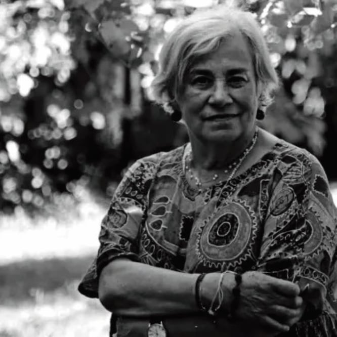 Soledad Bianchi publicó este 2026 Entre puntos de lectura en Chile y en España. Carla McKay: Planeta