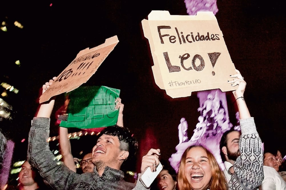 “Leo, hermano, ya eres mexicano”, gritaron los fans (AP)