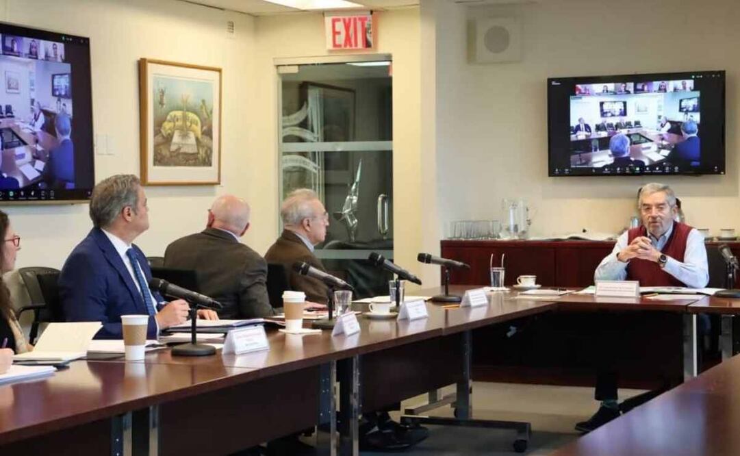 De la Fuente se reunió en Nueva York con Esteban Moctezuma, embajador de México en Estados Unidos. Foto: Especial