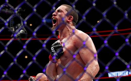 Por hernia, Whittaker no peleará ante Gastelum
