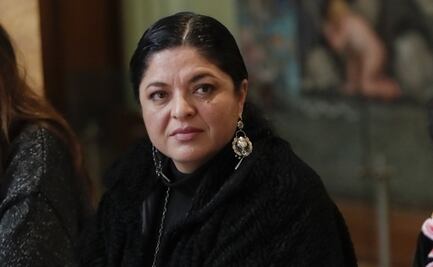 Reprueban a Alejandra Frausto