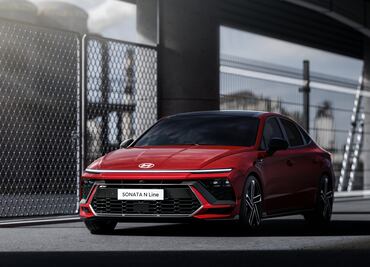 Hyundai Sonata 2024, un rostro deportivo para el sedán mediano