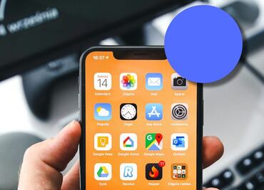 Qué significa el punto azul que aparece en la pantalla de iPhone
