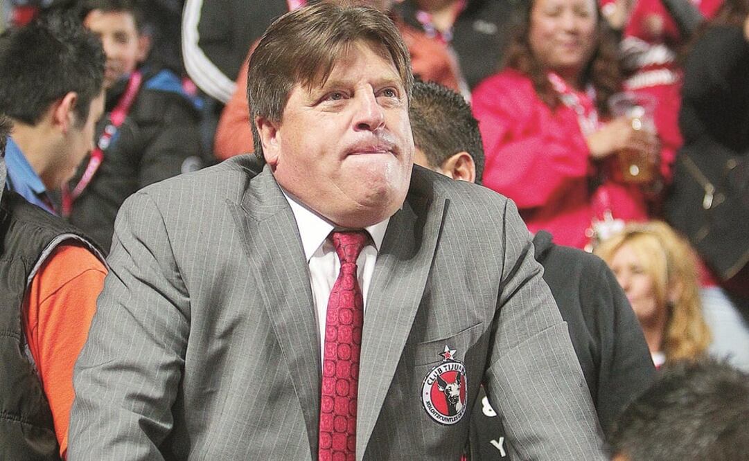 Miguel Herrera tuvo una discusión en tribunas; fue castigado dos juegos. (GONZALO GONZÁLEZ. JAM MEDIA)