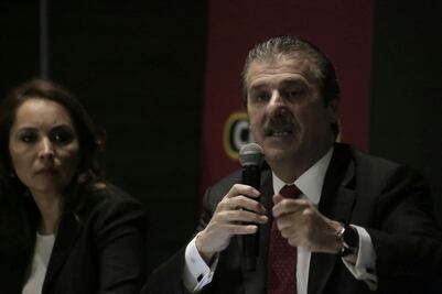 Analiza La Costeña demandar a ex empleados por foto