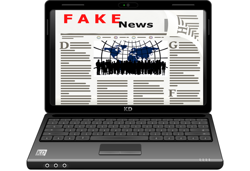 Evita caer en la trampa de las fake news / Foto: Pixabay