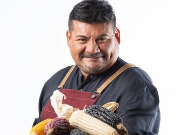 Alejandro Ruiz puso a prueba su sazón en el programa "México en una tortilla"