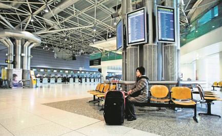 ¿Cómo es el aeropuerto de Portugal al que Salinas llama "central avionera"?