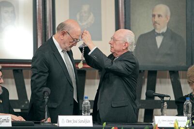 Designan a vigilantes eméritos de la lengua