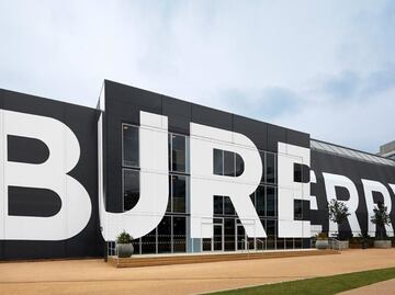Burberry apuesta por la recompra de sus diseños