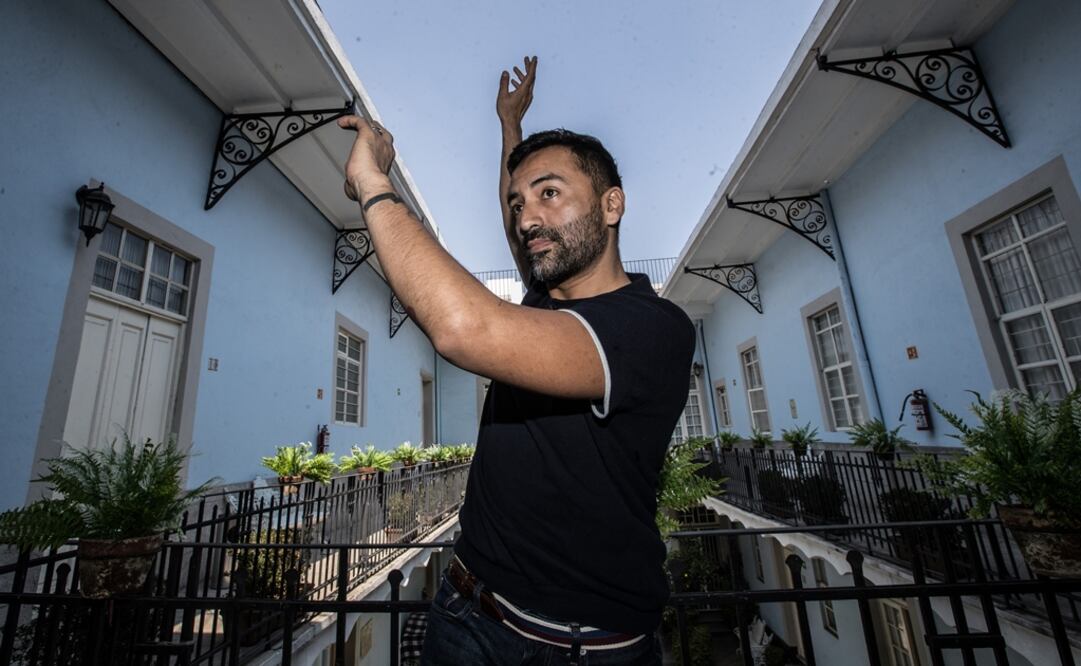 El bailarín Erick Montes ha tenido una gran trayectoria internacional y la cúspide de su carrera fue en la compañía neoyorquina Bi11T. Jones/Arnie Zane Dance Company.