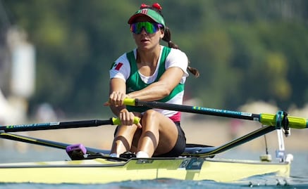 Kenia Lechuga remonta y avanza a los Cuartos de Final de remo