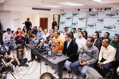 Parlamento de Venezuela desafía a la Constituyente