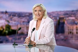 Ultraderechista Le Pen anuncia su candidatura a presidencia de Francia en 2027; mantiene condena por malversación