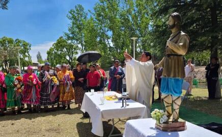 Realizan oración rarámuri para traer agua y lluvia tras la sequía en Chihuahua