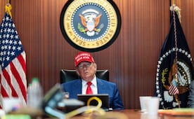 Tras ataque a Irán, Trump baraja "tomar el control de todo" o retirarse "en dos o tres días"; "les llevará varios años recuperarse"