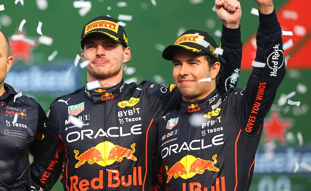 Checo Pérez y Max Verstappen en el Gran Premio de México 2022 - FOTO: Imago7