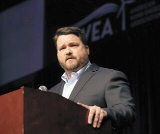 Renuncia el líder del Partido Demócrata en Iowa