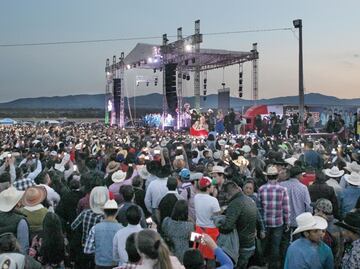 Los XV de Rubí, entre el baile y el caos