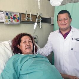 Extirpan tumor de 17 kilos en hospital IMSS de Durango