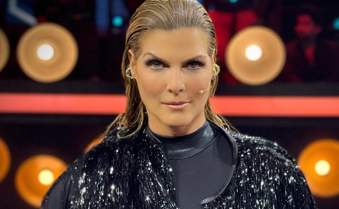 La conductora Montserrat Oliver. Foto: Vía Instagram de La casa de los famosos y de la famosa.