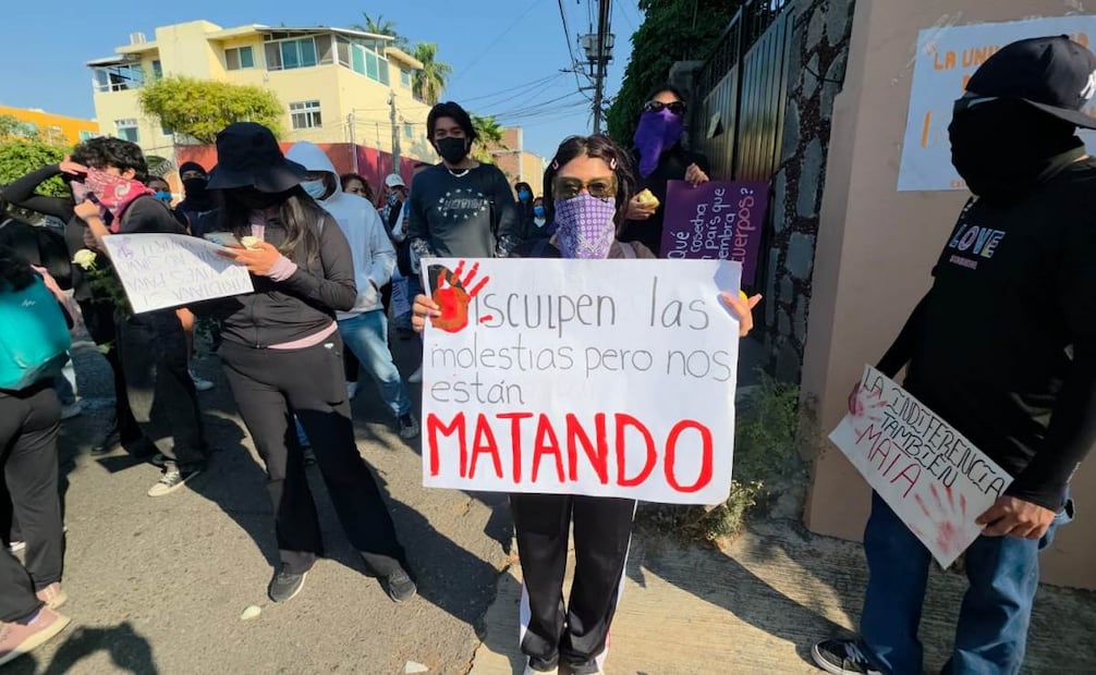 Los estudiantes cumplieron seis días de marchas en demanda de justicia para sus compañeras víctimas de desaparición y muerte, seguridad en todos los campus de la Universidad Autónoma del Estado de Morelos.
Foto: Justino Miranda / EL UNIVERSAL