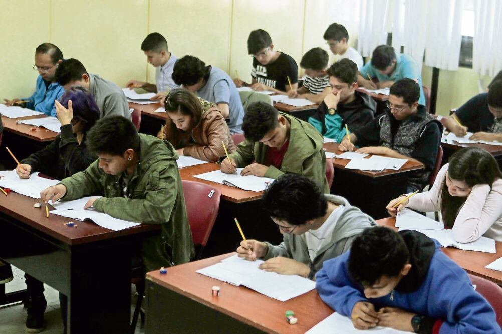 A partir del 9 de julio, quienes realizaron el examen podrán consultar los resultados con su número de registro en la página web www.ipn.mx. El inicio del ciclo escolar 2016-2017 es el 8 de agosto de 2016 (FERNANDO RAMÍREZ. EL UNIVERSAL)