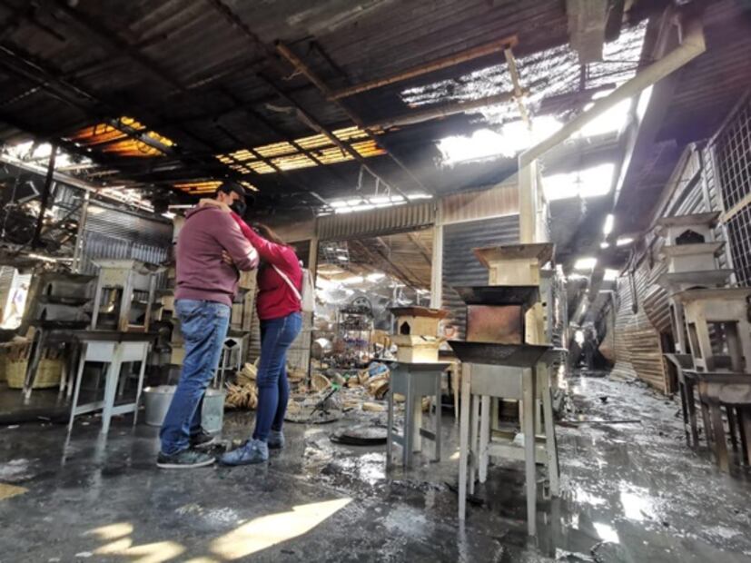 Un lesionado y daños en más de 100 locales, saldo de incendio en Central de Abasto de Oaxaca