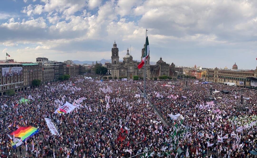 El presidente Andrés Manuel López Obrador aseguró ayer que no hay nada que temer porque en el próximo sexenio habrá continuidad en el gobierno. Foto: Germán Espinosa / EL UNIVERSAL