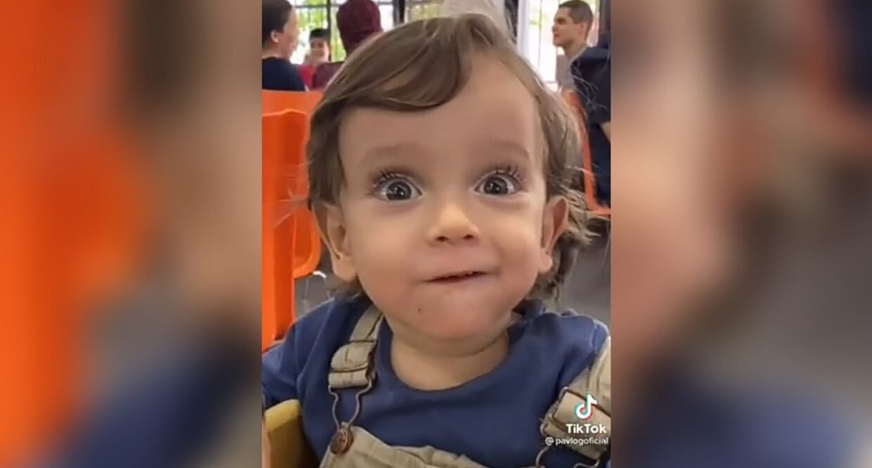 Descubre la reacción de este tierno bebé al probar por primera vez un taco al pastor / Captura de pantalla TikTok @pavlogoficial