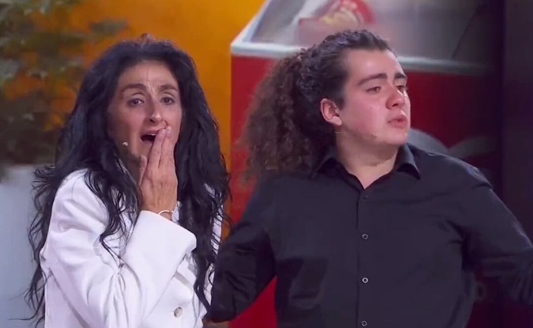 El hijo de Bárbara Torres acudió a la gala de eliminación de "La Casa de los Famosos”. Foto: Twitter