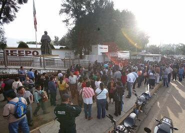 Disidentes piden relevar a negociadores